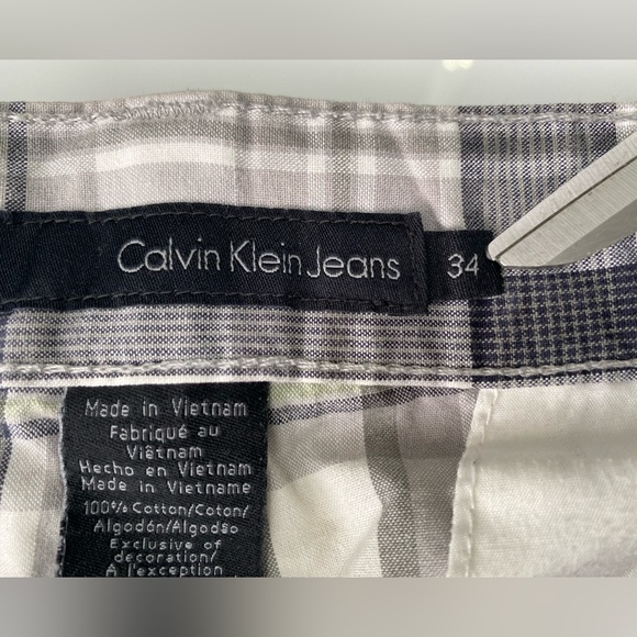 Cargo Shorts Green & Grey Plaid Casual Classic Timeless Shorts - Size 34 - Picture 5 of 7